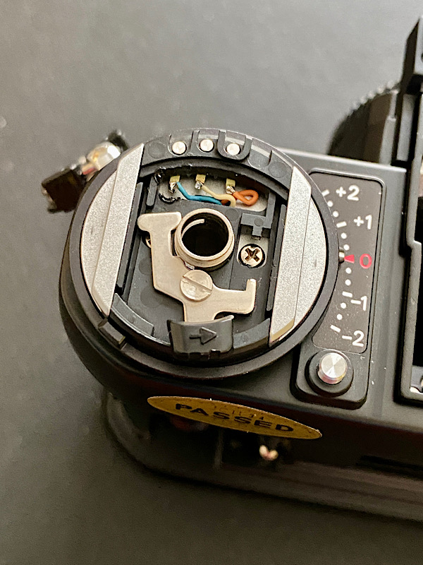 Tutorial Nikon F3(AF): Replacing the LCD | Photrio.com Tutorial Nikon F3(AF): Replacing the LCD | Photrio.com