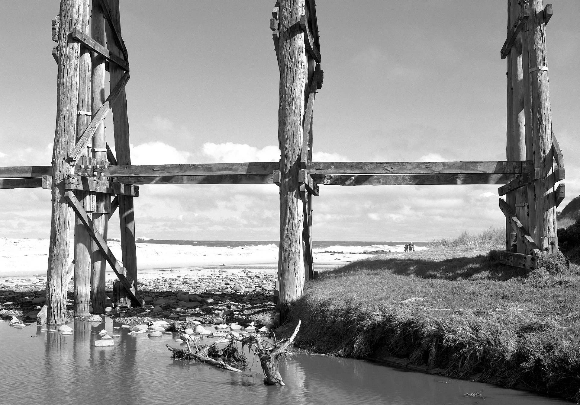 160023_Kilcunda_Bridge_Pillars_FP4_150_Orange_Filter_1-30_f22_005_Web.jpg