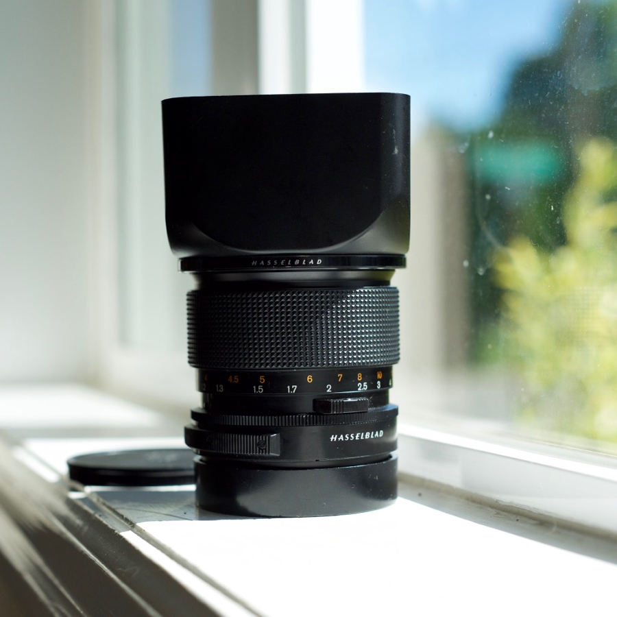 For Sale - Hasselblad 110mm f2 Planar Lens | Photrio.com