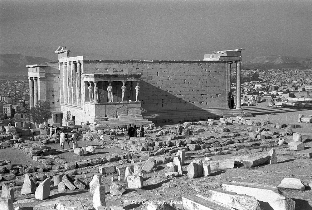 1982_Erechtheion-south_Athens_Greece_cleaned_resize.jpg