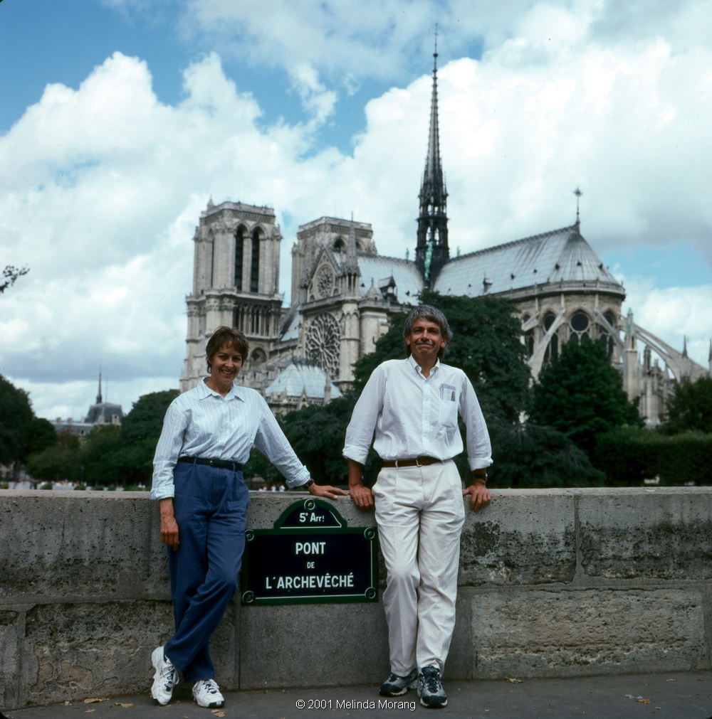 20010809_Andy-Susan-Paris002_resize.JPG