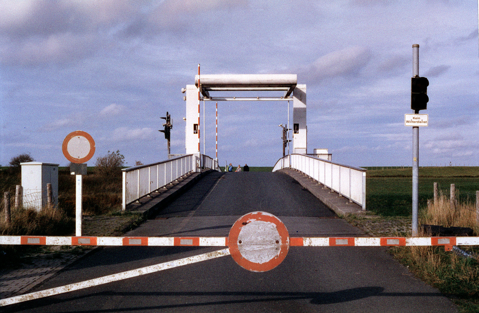 2024-49-07a.jpg