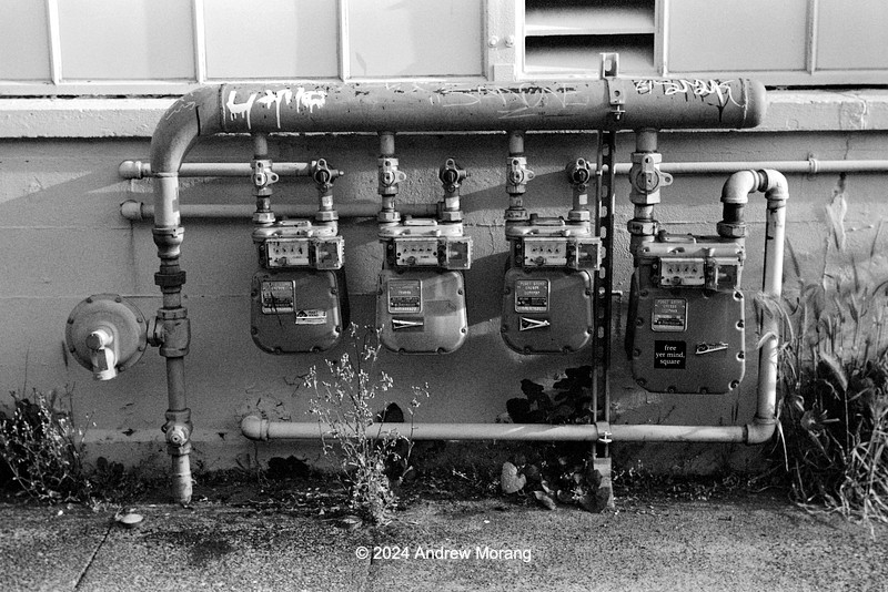 20240423a_GasMeters_OlympiaAve_Olympia_WA_resize.jpg