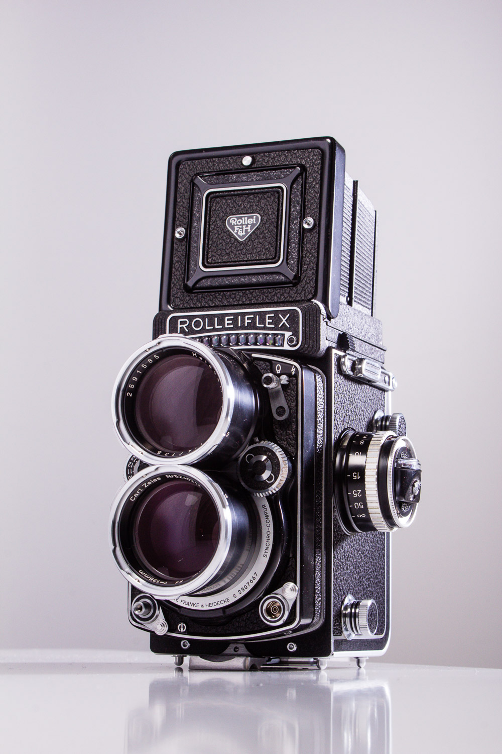 ローライ Rollei ROLLEIFLEX TELE Sonnar 135m 望遠型「テレ・ローライフレックス」徹底解説｜歴史的背景と特徴・魅力