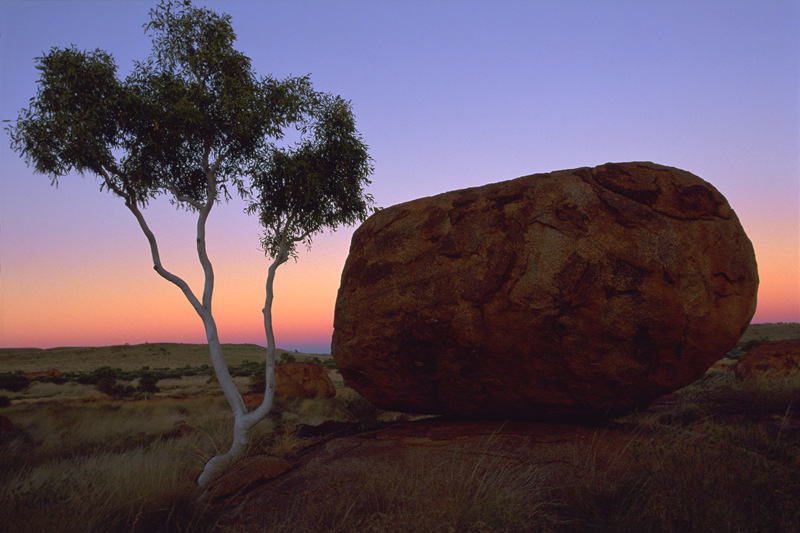 2726-24 Dawn Light, Devil's Marbles.jpg