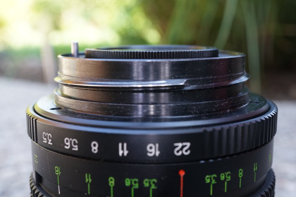30mmf3.5_rear_filter.JPG