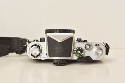 フィルムカメラ Nikon F2 Eye Level Silver L0254 フィルムカメラ Nikon F2 Eye Level Silver L0254 Nikon F2 Eye Level