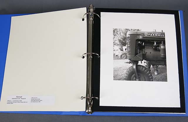 _G4975_AMiniPortfolio_Open.jpg