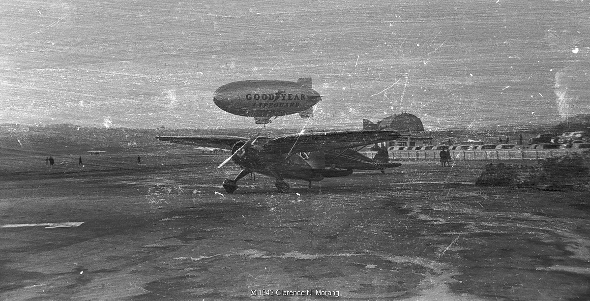 Airport02_1942_resize.JPG