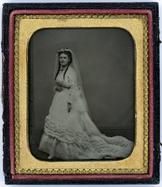 ambrotype-early-wedding-dress-1860-d-d-teoli-jr-a-c1.jpg