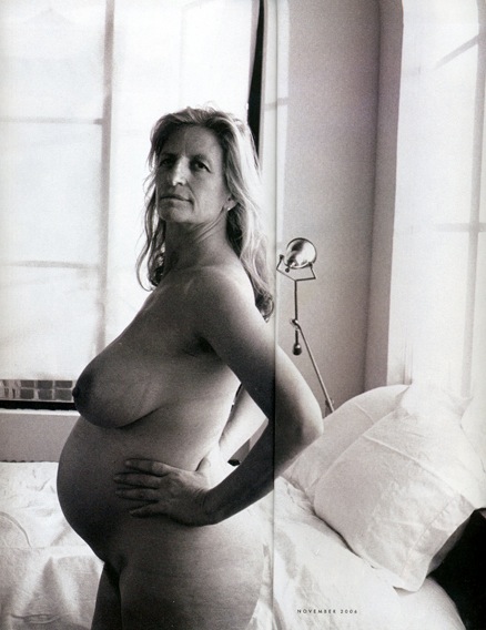 ANNIE LEIBOVITZ pregnant.jpg