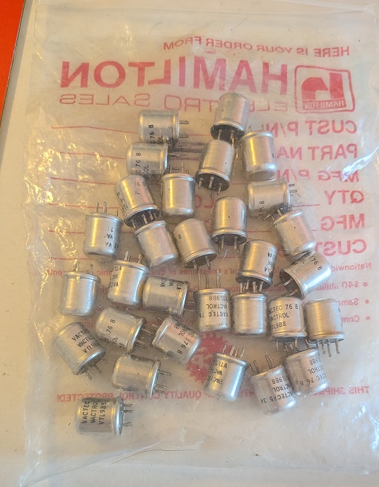 Bag of Vactrol VTL9B8 parts.jpg