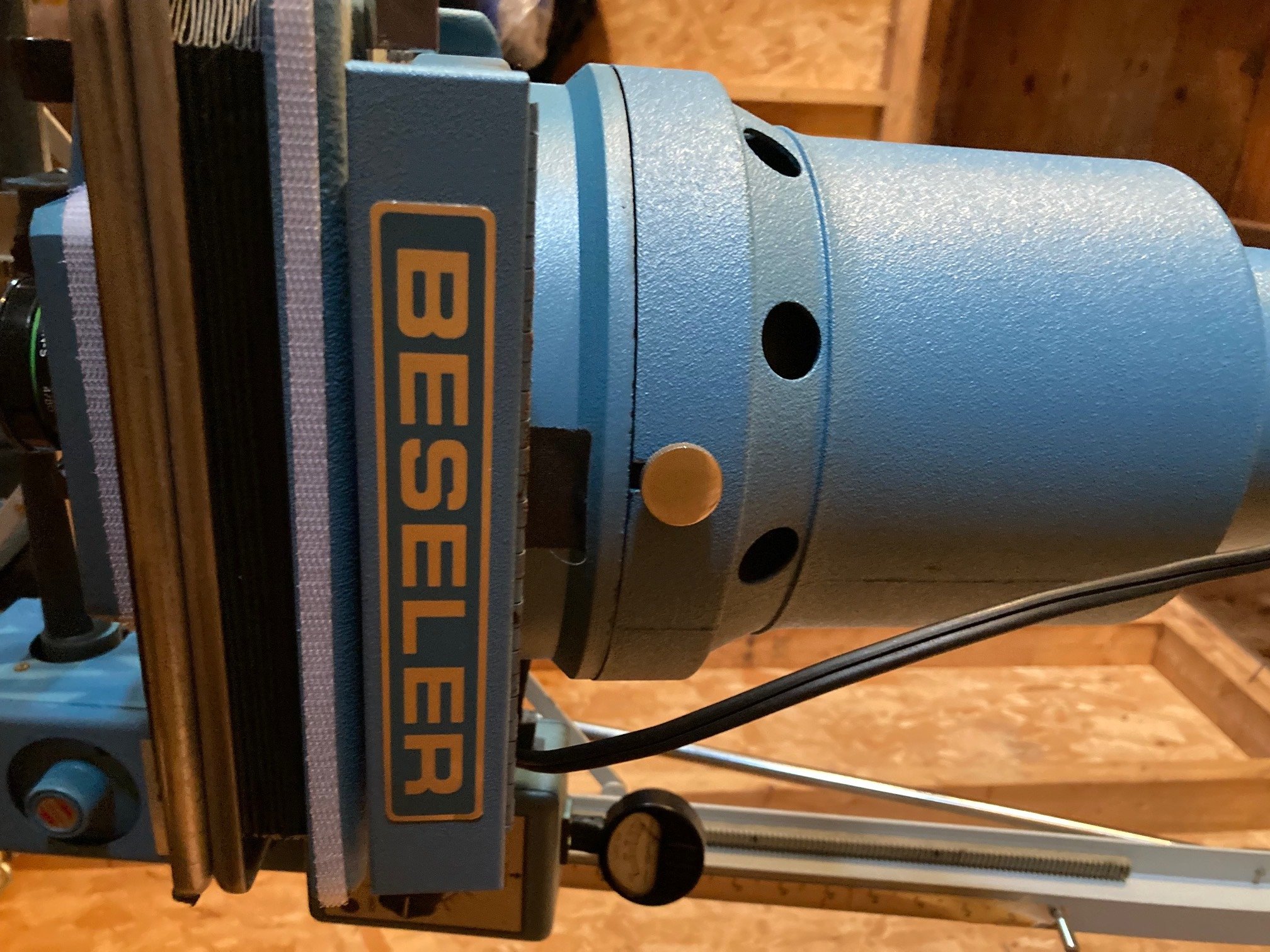 Bessler enlarger head.jpg