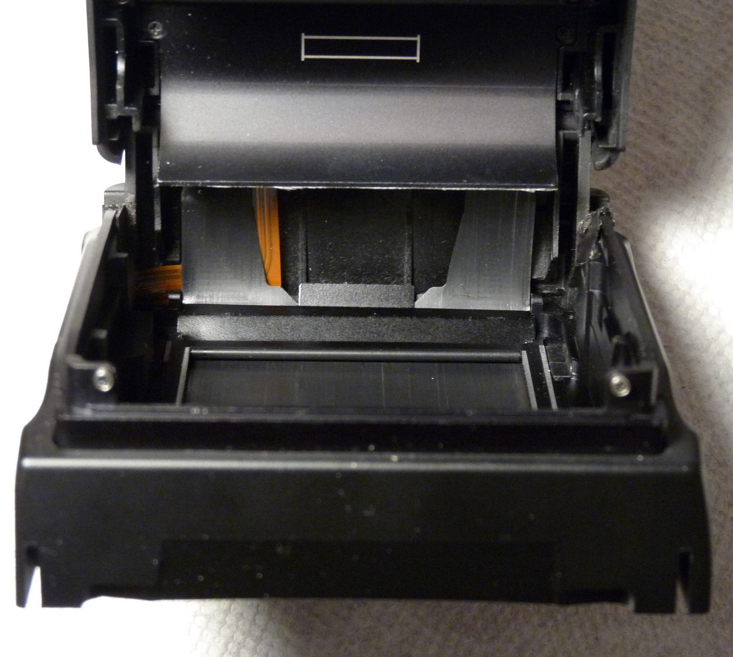 Bottom end of clamshell.JPG