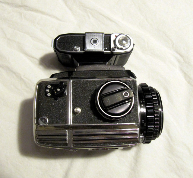 bronica_Ikon-521-2.jpg