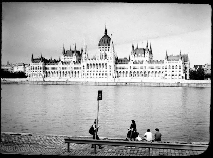 Budapest on Danube - Rollei ATP 1.1.jpg