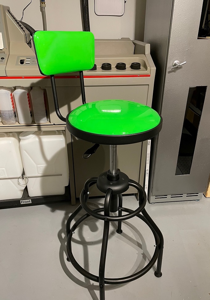chair.jpg