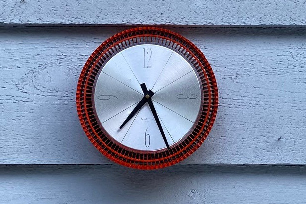 Clock.jpg