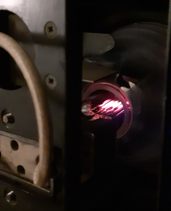 CLS 2000 _ Lamp at pre-warm.jpg