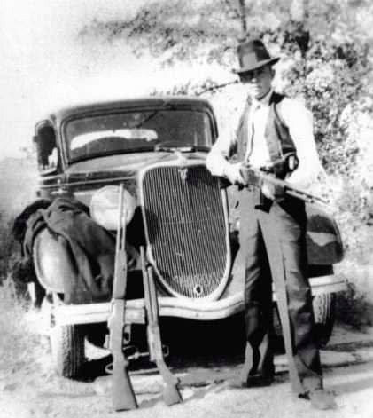 Clyde-Barrow-and-BAR.jpg