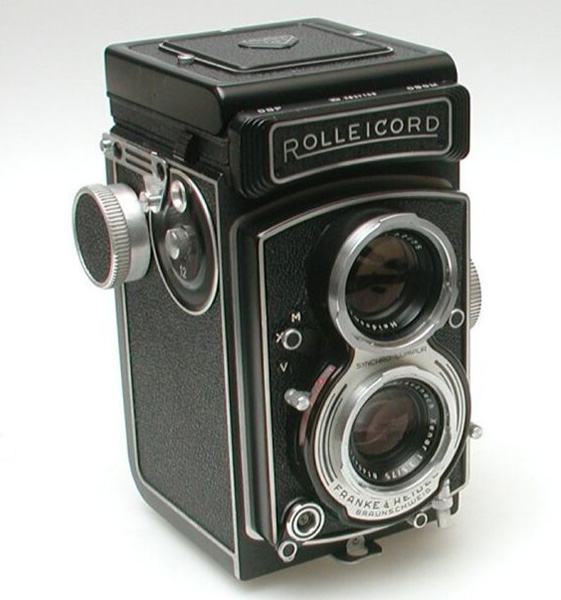 CollectCamera_Rollei1_600.jpg