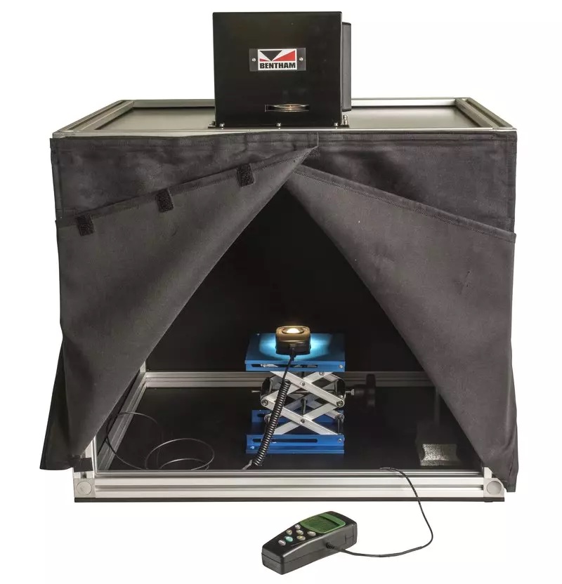 csm_luxcal250_luxmeter_calibrator_1_8406e2365b.jpg