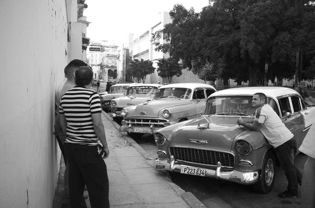 Cuban Taxi  Stand 2.JPG