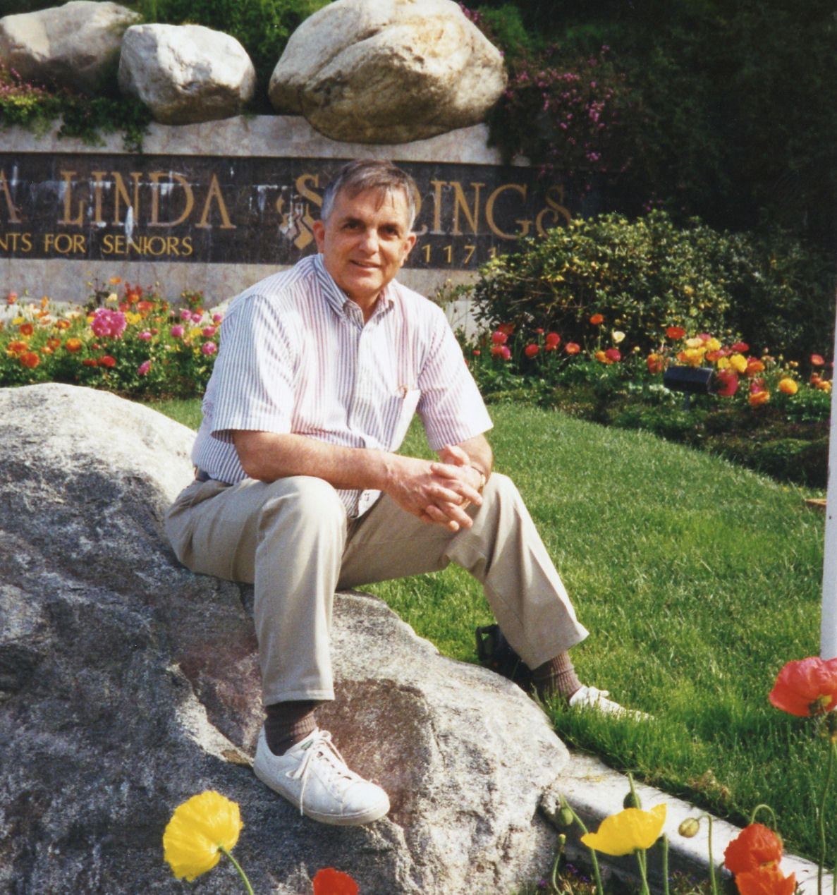 dad_loma_linda_03_96 Cropped.jpg