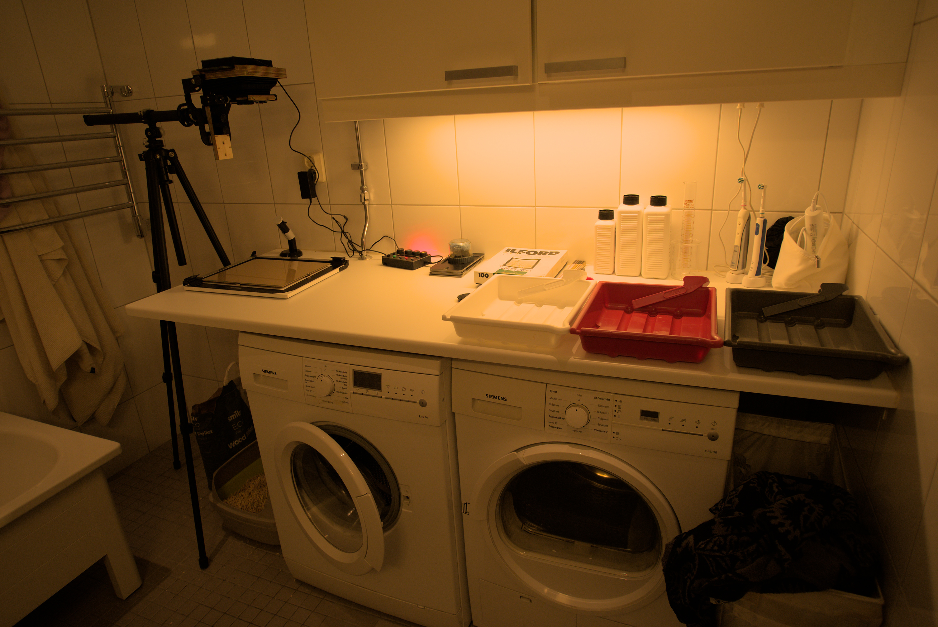darkroom_setup.jpg