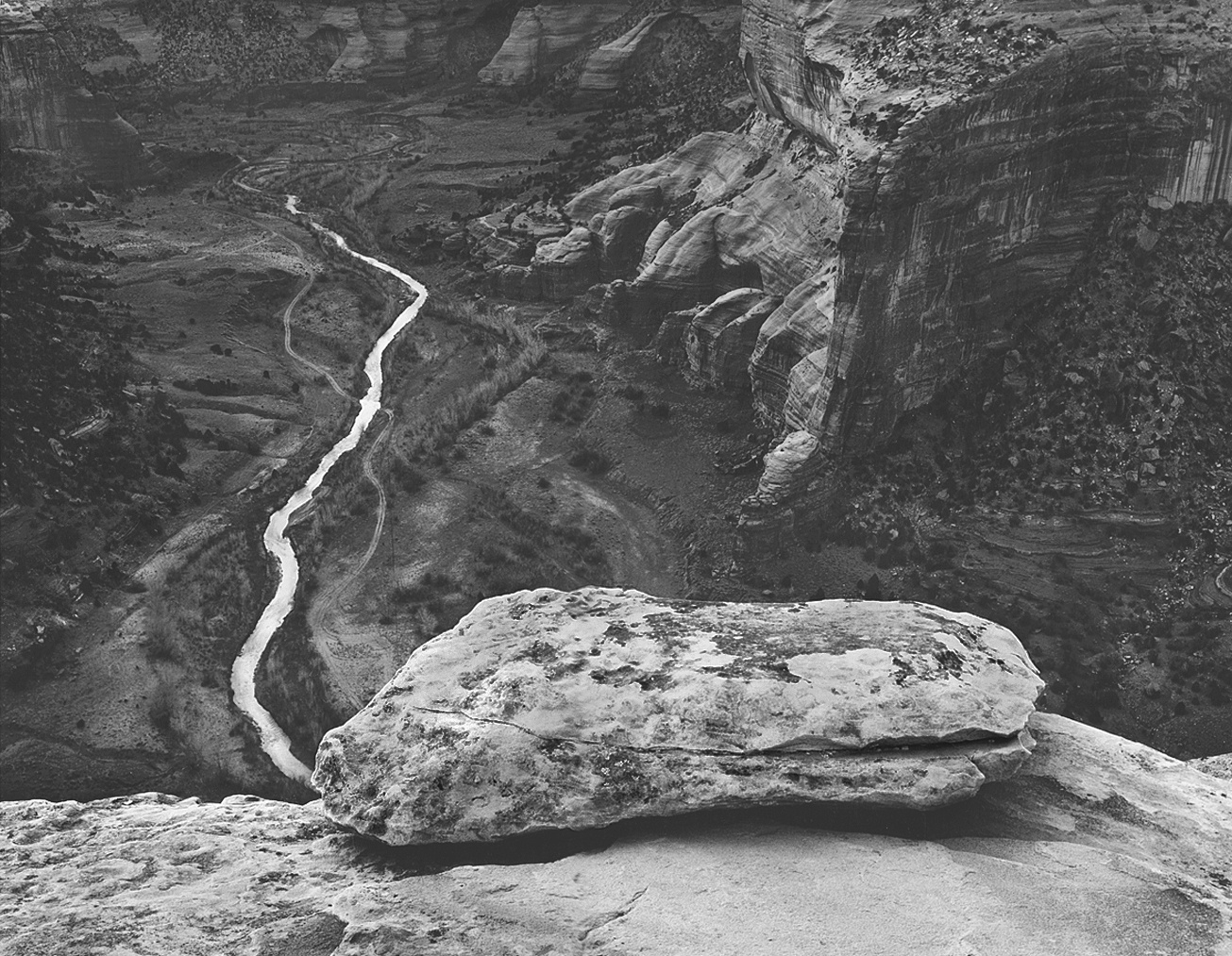 Dusk, Canyon De Chelly, AZb.jpg