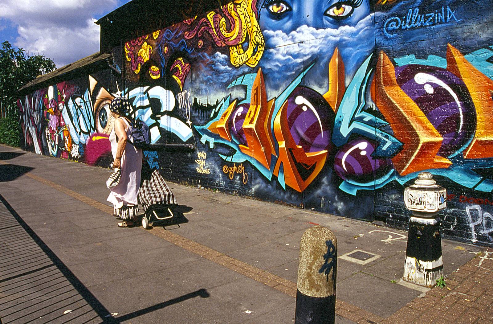 Dynax 5 Brick Lane 09.jpg