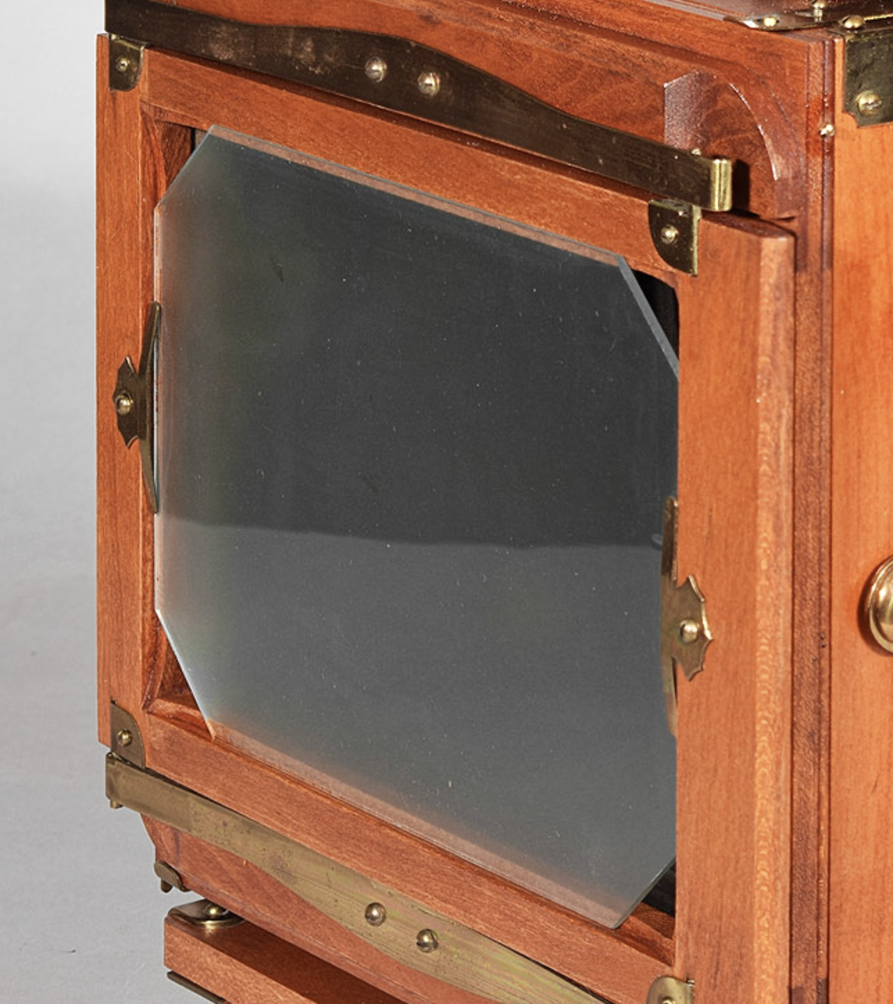eastman_GG_frame.jpg