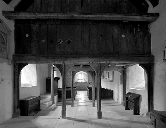Eglwys Sant Ellyw, Llaneleu, Wales.jpg