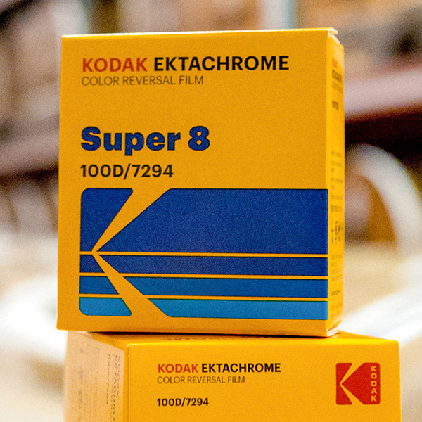 Ektachrome-color-reversal-film-600x600.jpg
