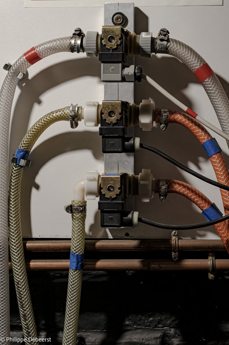 ELEKTROMAGNETISCHE KLEPPEN.jpg