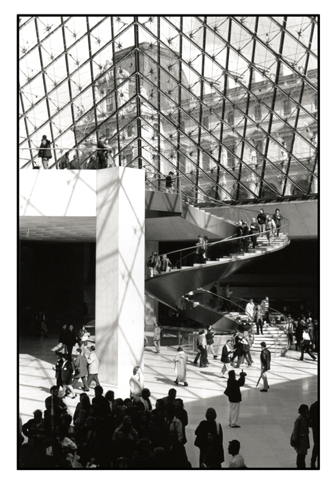 Entering Musee du Louvre APUG.jpg
