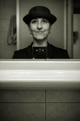 Entropia Anagrafica - Selfie alle Specchio (2024) - Copia.png