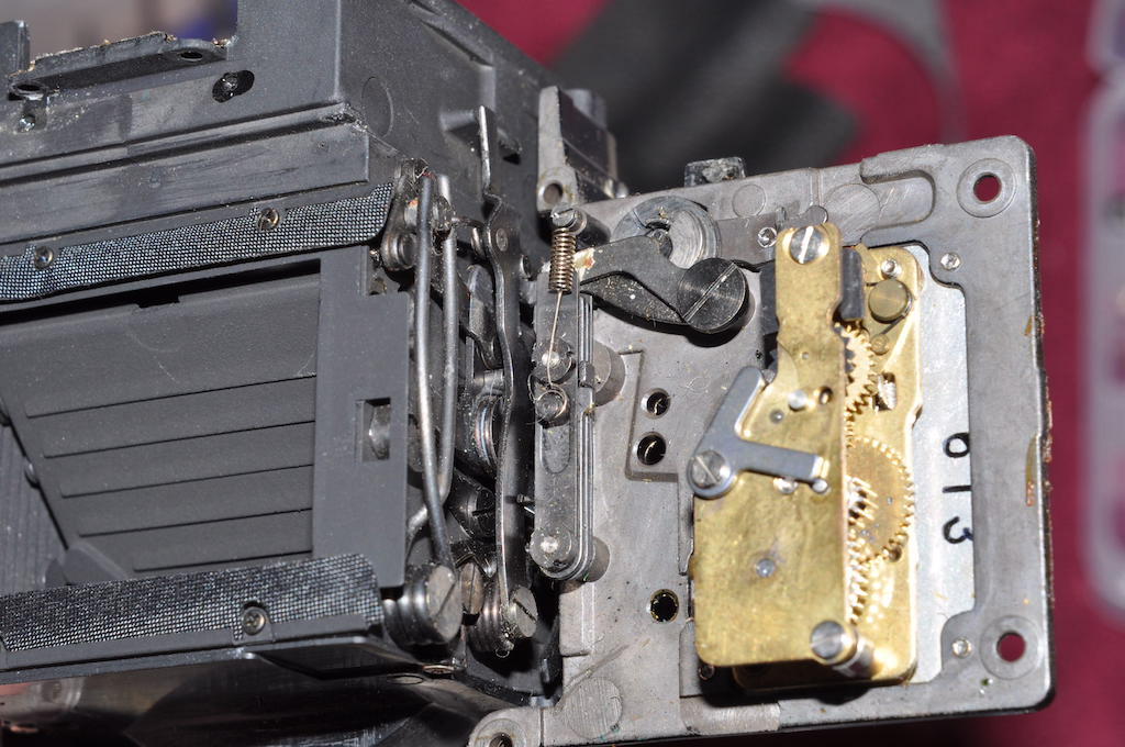 F2 mirror mechanism.JPG
