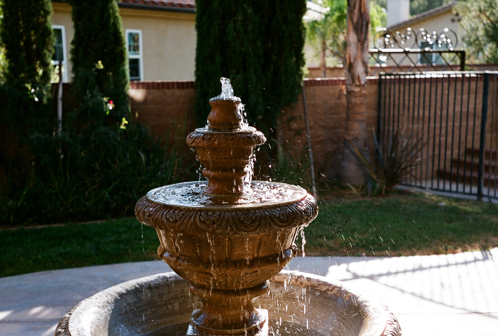 fountain1k.JPG