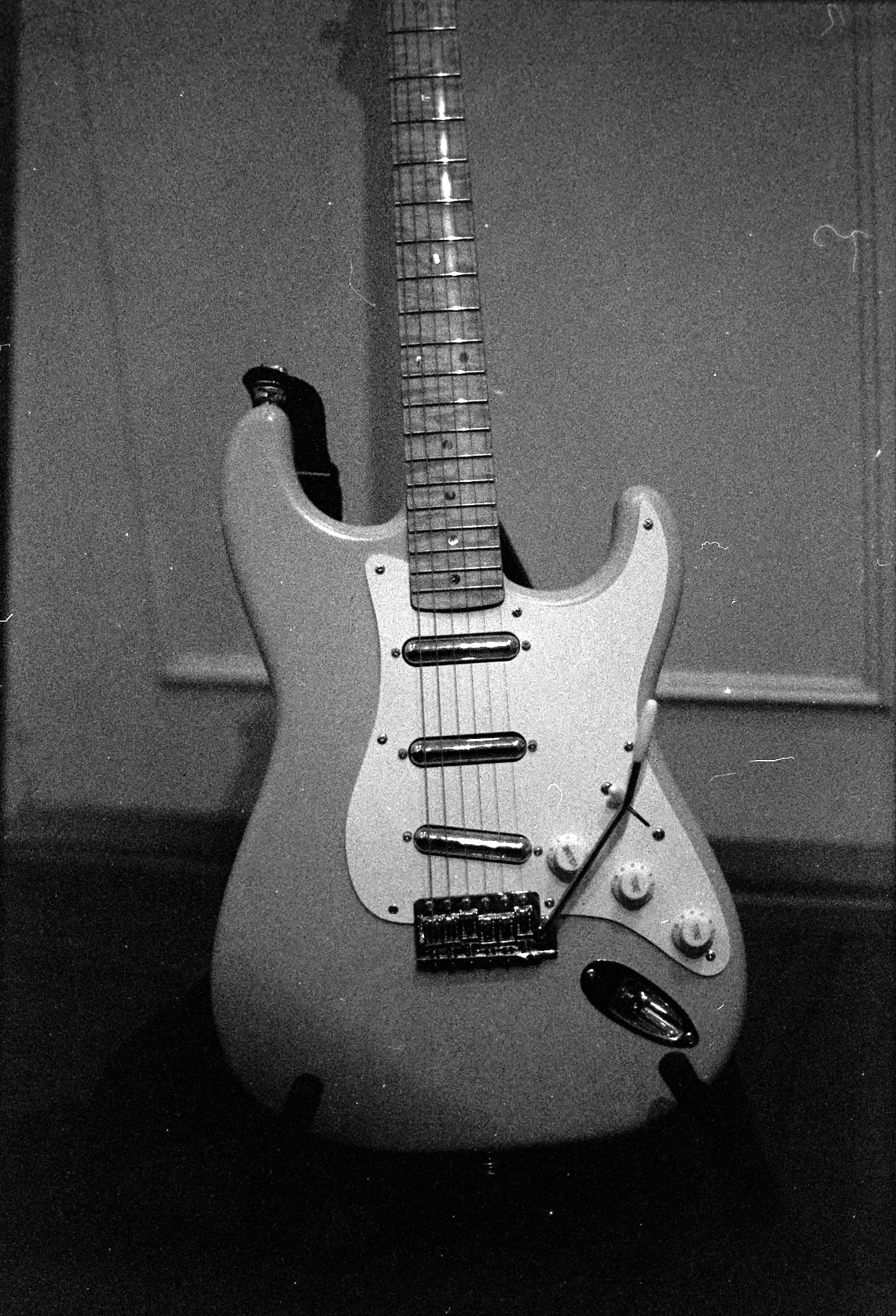 Guitar_weird.jpg