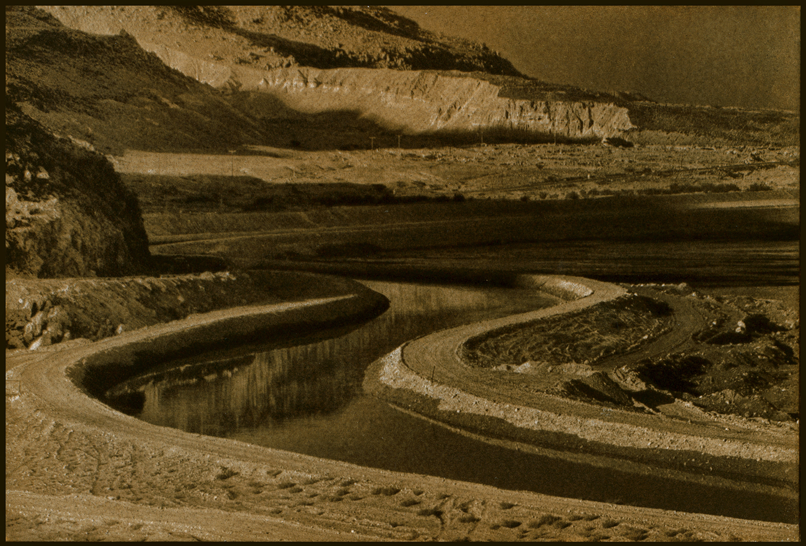 Gum_Deadsea_1red.jpg