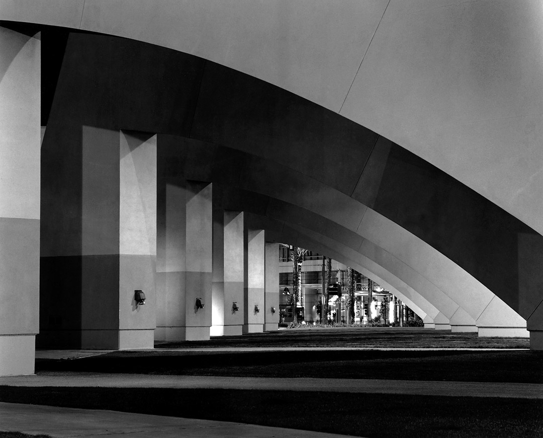Harbor Dr Arches_sm.jpg