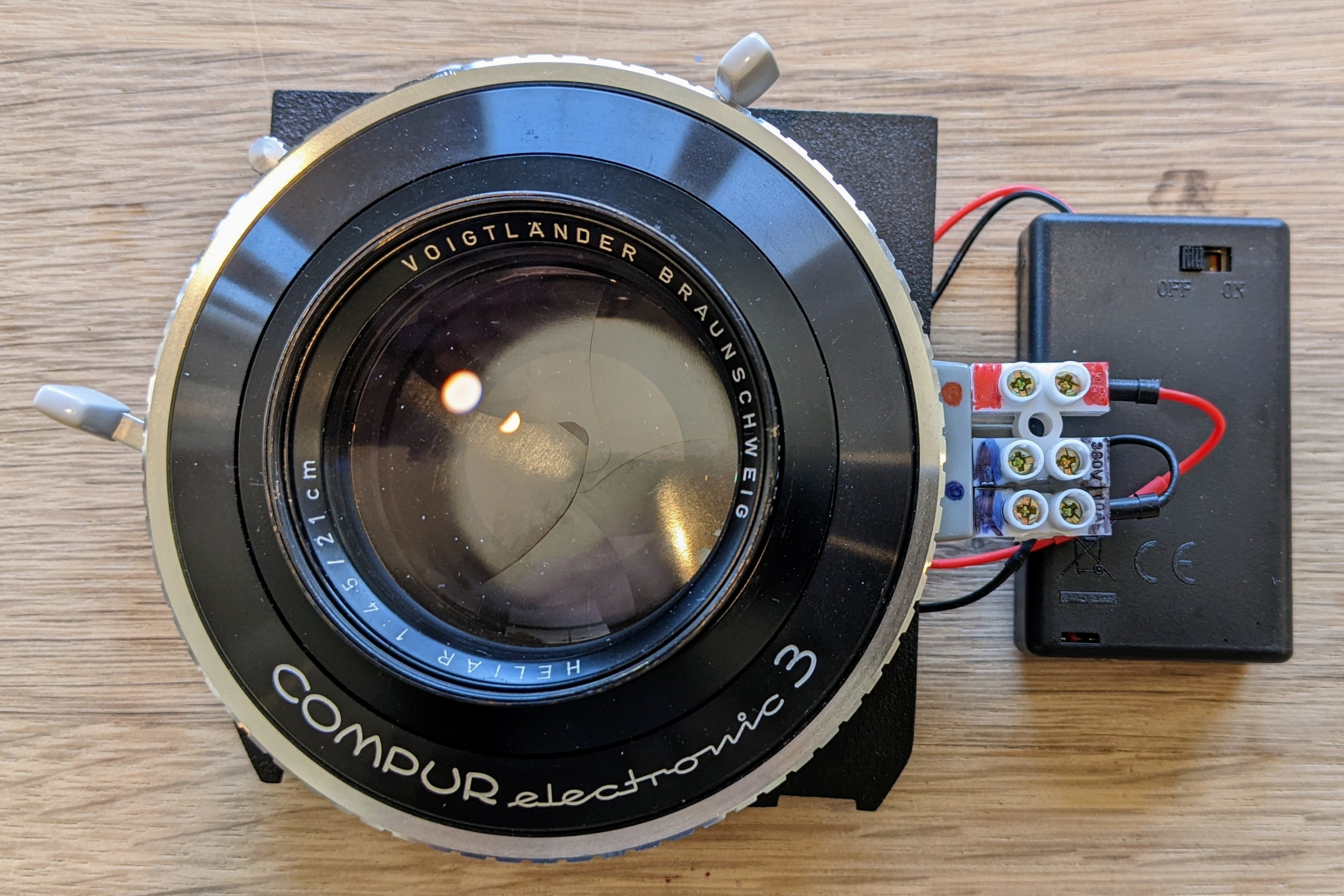 Heliar 210 in Compur electronic 3 shutter.jpeg