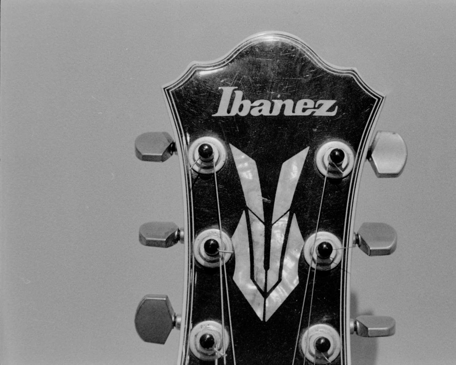 Ibanez small_2.jpg