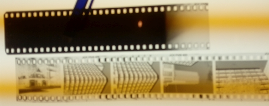 JCH_400_Leader_and_first_5_frames_Note_Sprocket_Holes_Piping_Effect.jpg