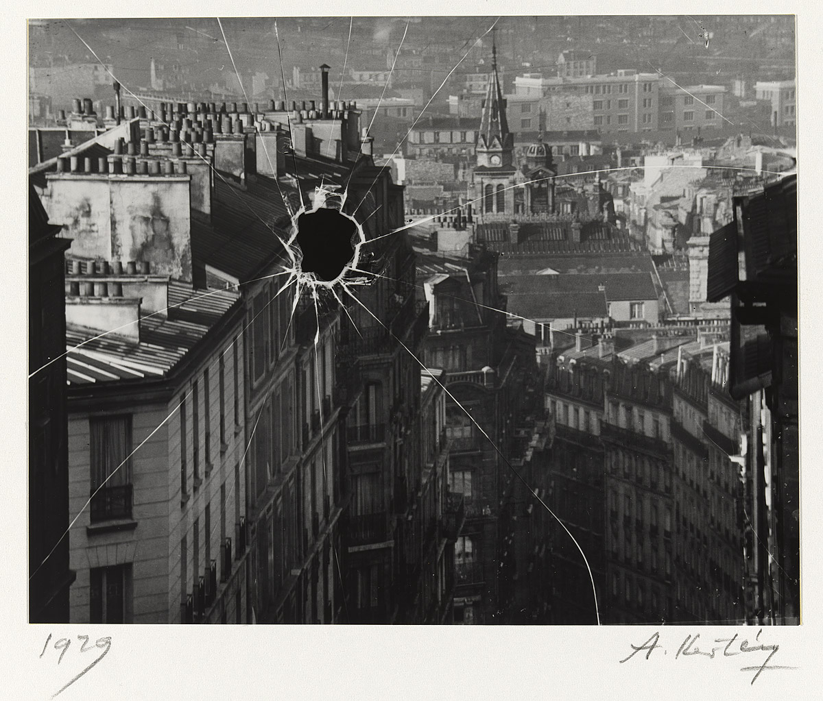 Kertesz Paris 1929.jpg