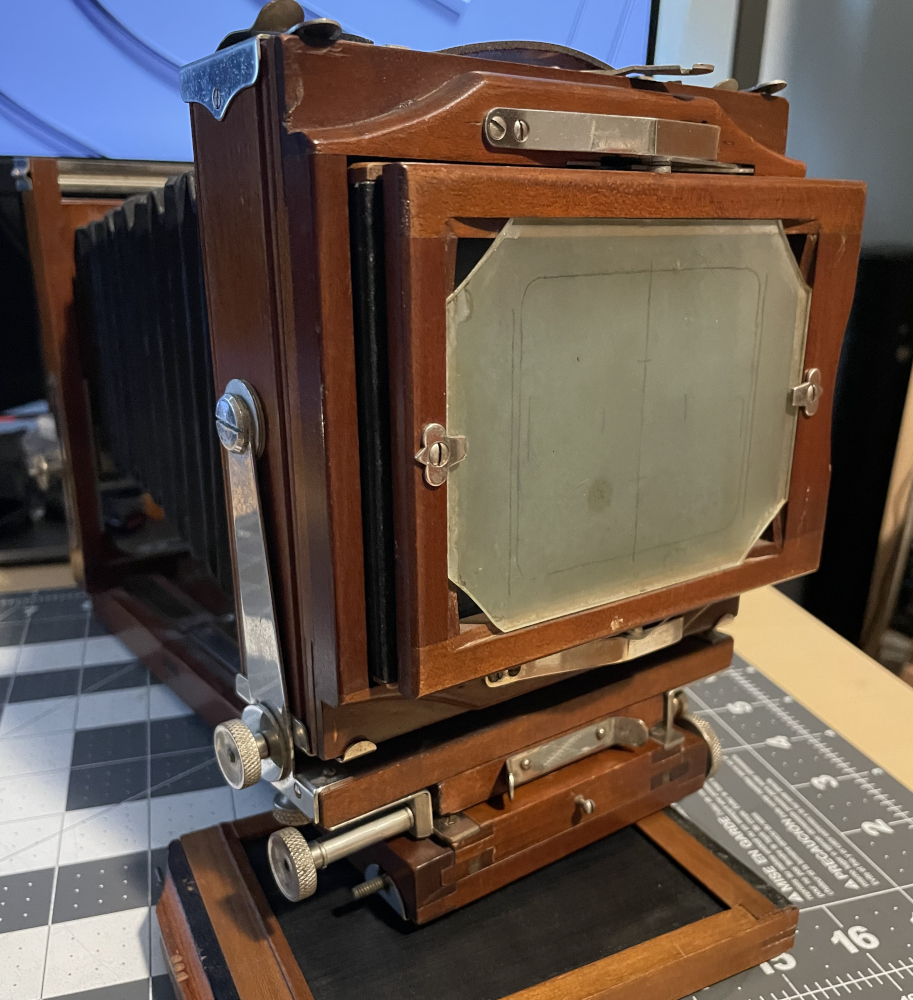Korona quarter plate 3 reduced.jpg