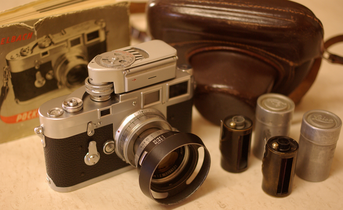 Leica-M3-Set-For-Sale-Display-Pic.jpg