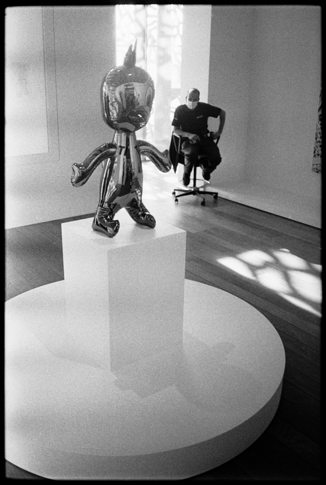 Leica_M2_Tacky_Koons_III_Tweety_&_Sylvester.jpg