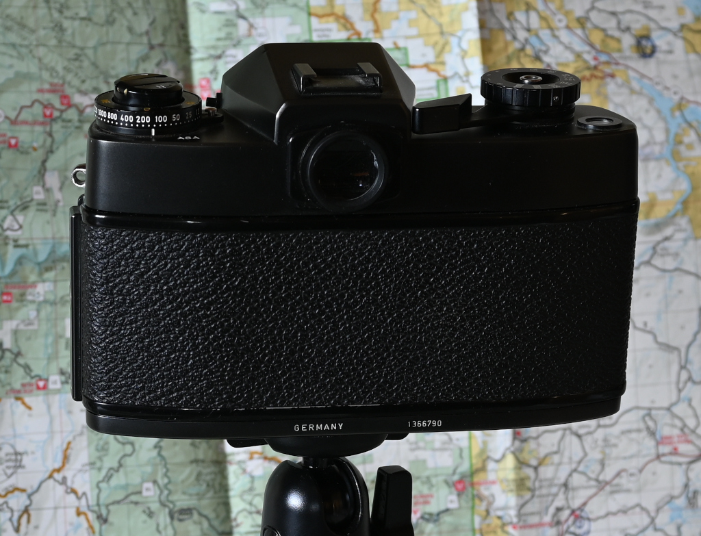 leicaflex_back-closed_1024.jpg